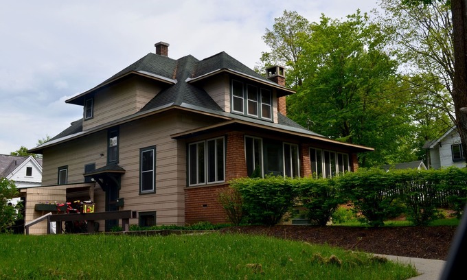 Hillcrest House | Charming Village Home on Hillcrest