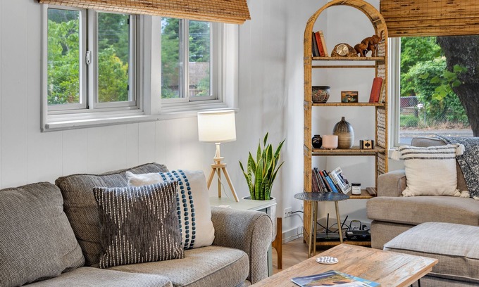 White Salmon House | Charming White Salmon Family Home