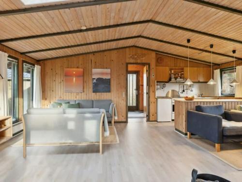 Trend House | Charming Wooden Summer House In Trend