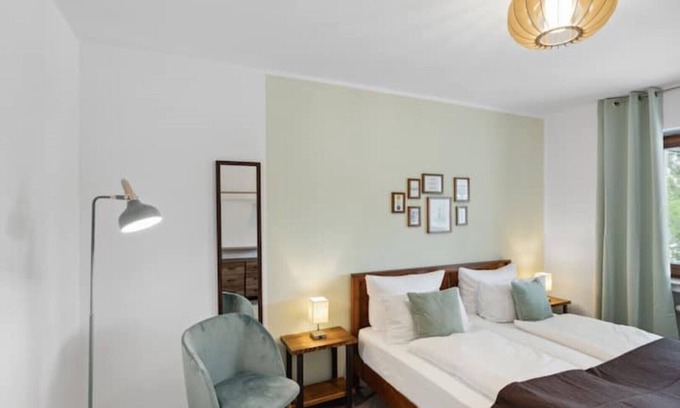 Hamelin Apartment | Charysma: Winter garden | massage armchair | electric fireplace | parking spaces