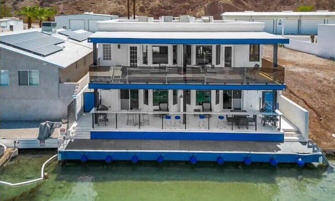 Cienega Springs House | Chateau Bleu, Canal front Stunner