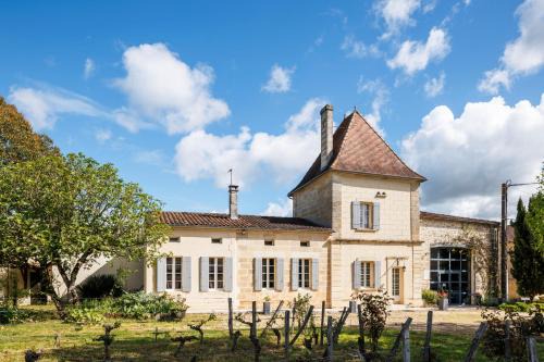 Petit-Palais-et-Cornemps House | Chateau Vieux Mougnac St-Emilion
