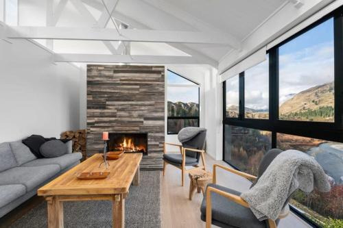 Arthur's Point House | Chateau Shotover