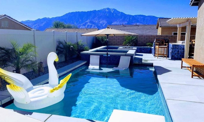 Desert Hot Springs House | Che Bella Resort-style Retreat w/ pool near Palm Springs, Joshua Tree, Coachella