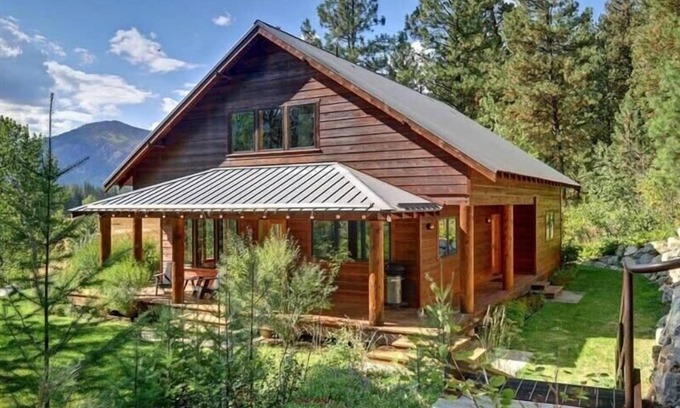 Mazama Cabin | Chechaquo Ranch Cabin