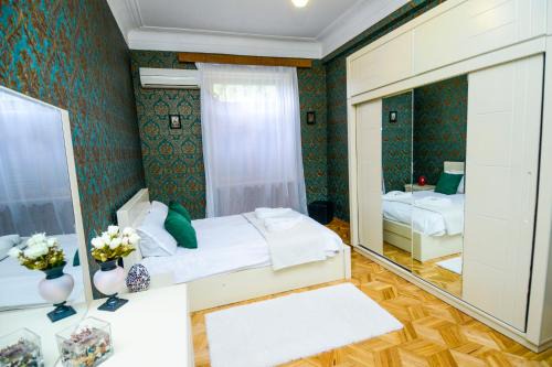 Chugureti Apartment | Check Inn Tbilisi