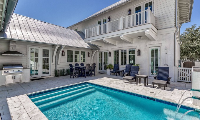 Treetop House | Checked Out Cottage - LUXURY HOME! PRIVATE POOL, CONCIERGE SERVICES!