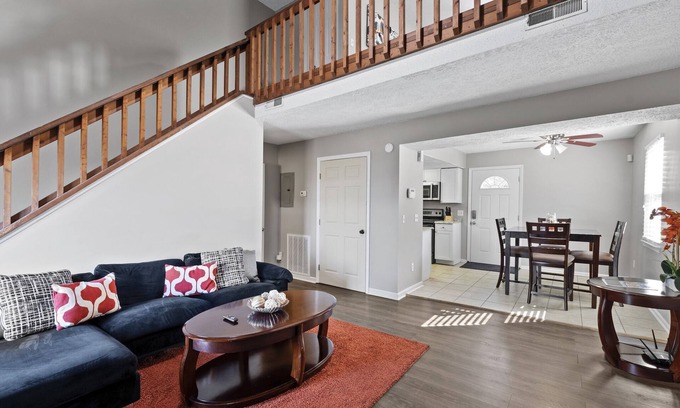 Chattanooga House | Cheerful 2 Bedroom Townhome