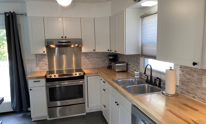 Seneca Falls House | Cheerful 2 Bedroom House with off street parking