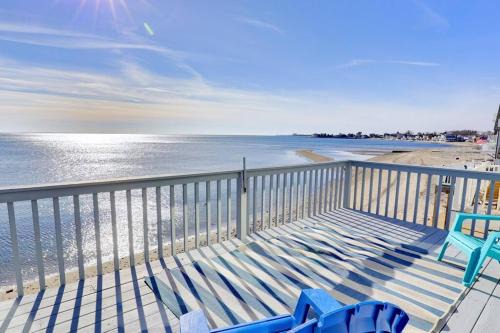 Milford House | Cheerful 3 Bedroom Beach Front Cottage with Fire Place