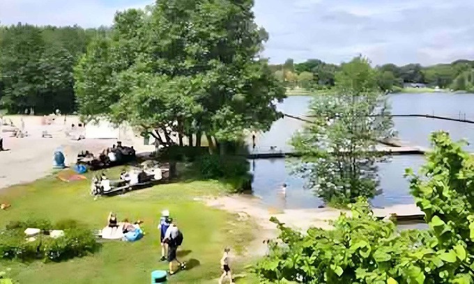 Furesø Municipality Villa | Cheerful 3-bedroom home, close to lakes