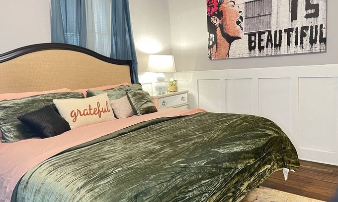 Fondren House | Cheerful 3 Bedroom Home in the Heart of Jackson