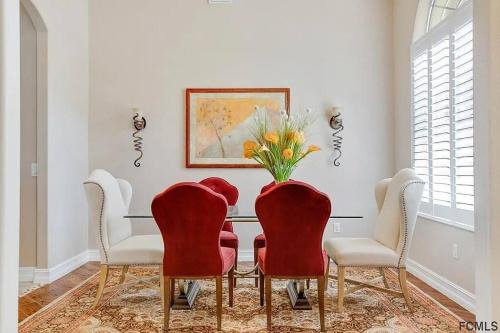 Palm Coast House | Cheerful 4 bed 3 bath pool in a quiet part of town