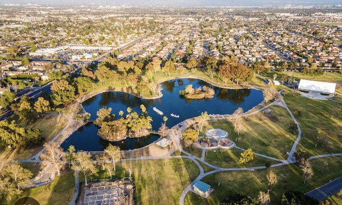 Westminster House | Cheerful and Cozy Home in Orange County Minutes Disneyland & Socal Attractions
