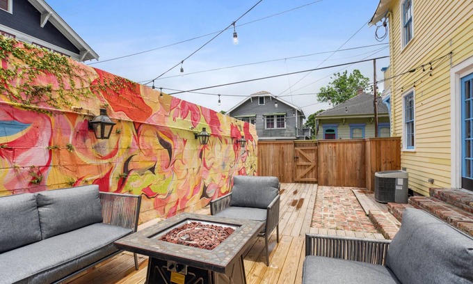 Bywater House | Cheerful Bywater Home in Historic New Orleans