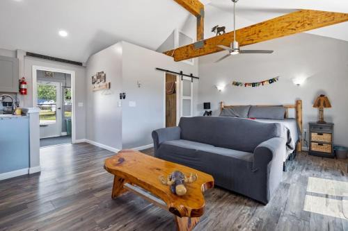 Twin Mountain House | Cheerful Cottage Close to Franconia Notch #4