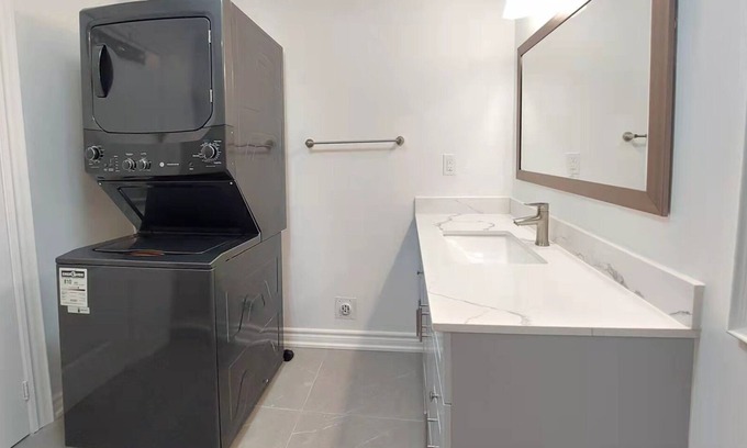 Unorganized Centre Parry Sound Cottage | Cheerful Cottage & Great Waterfront View