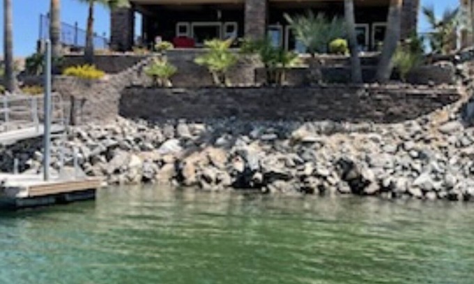 Mohave Valley House | Cheerful Home on the River