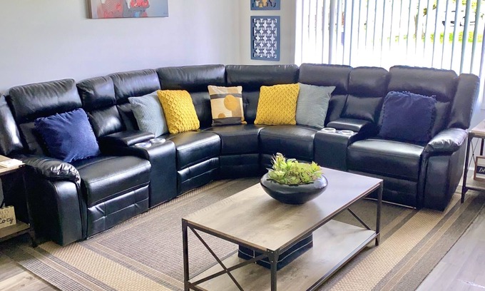 Appleton House | Cheerfully cozy 3BR residential home