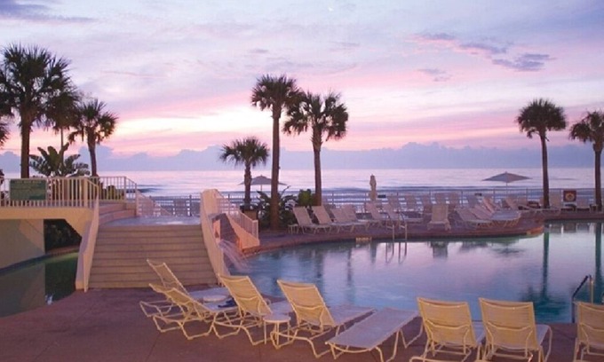 Seabreeze Historic District Condo | Cheerleader Special - 2 BR Lockoff Ocean Front - Club Wyndham Ocean Walk #5