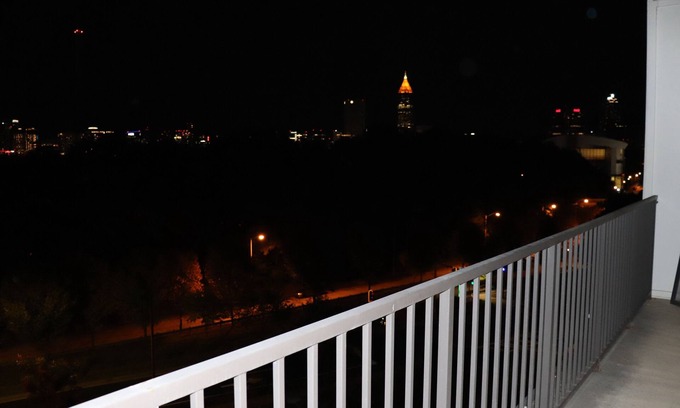 Westside Apartment | Chef Kay's Modern Midtown Gem