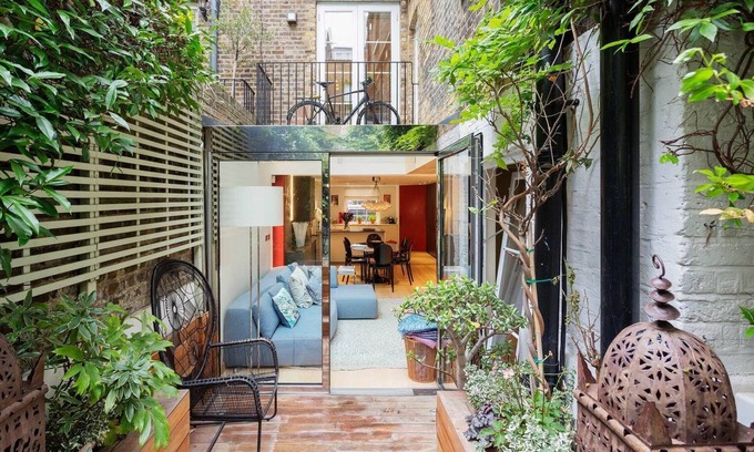 Brompton & Hans Town House | Chelsea Wonder, by Veeve