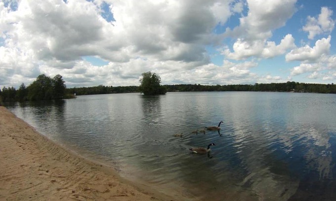 Kahl Apartment | CHEMNITZ - Haus am See mit Sandstrand nahe Rhein-Main und Spessart
