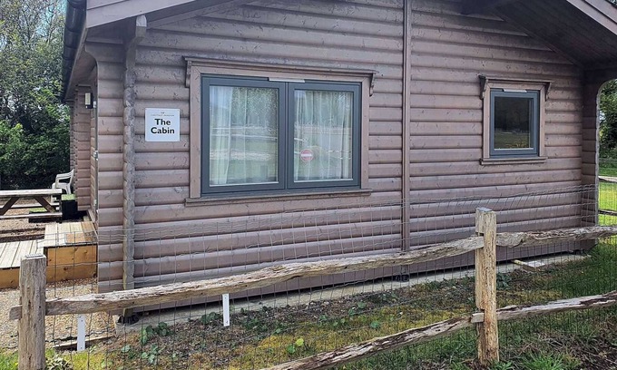 Bexhill-on-Sea Cabin | Chestnut Meadow Cabin