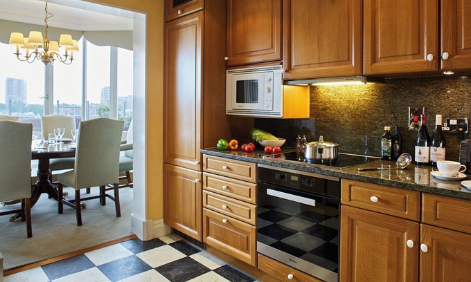 Queen's Gate Apartment | Cheval Thorney Court at Hyde Park