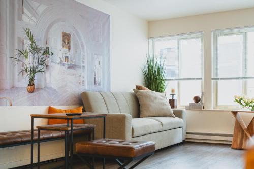 University District Apartment | Chez Alphonse