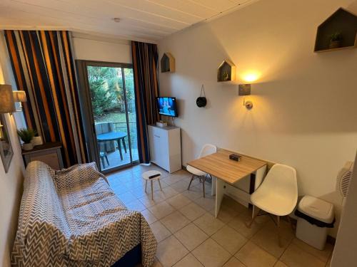 Rouret Apartment | Chez Leslie et Michael - Sowell family