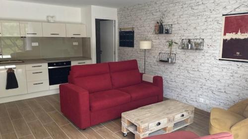 Monein House | Chez Luje