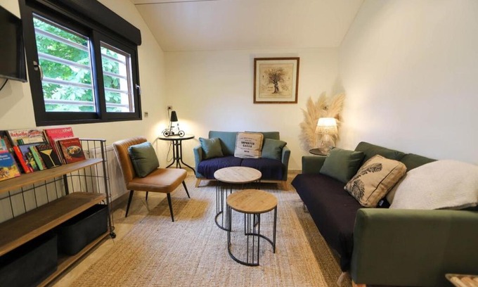 Cran-Gevrier Apartment | Chez Maminou - 8 couchages parking proche centre