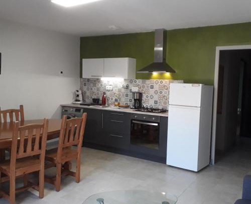 Montagnac Apartment | Chez René