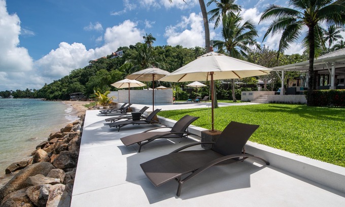 Bang Po Villa | Chi Beachfront Pool Villa - 5 Bedroom