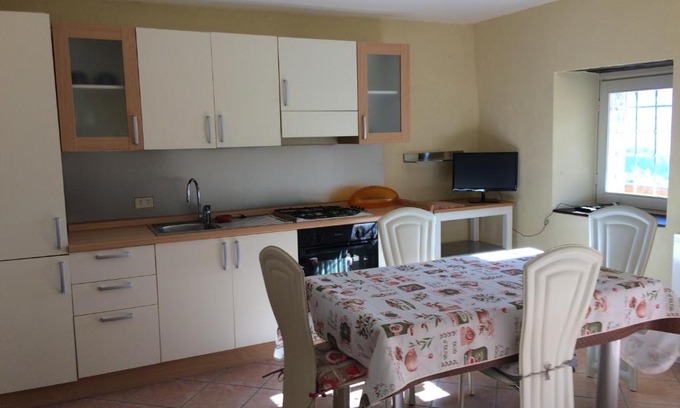 Bee Apartment | Chi Ghinn Appartaments