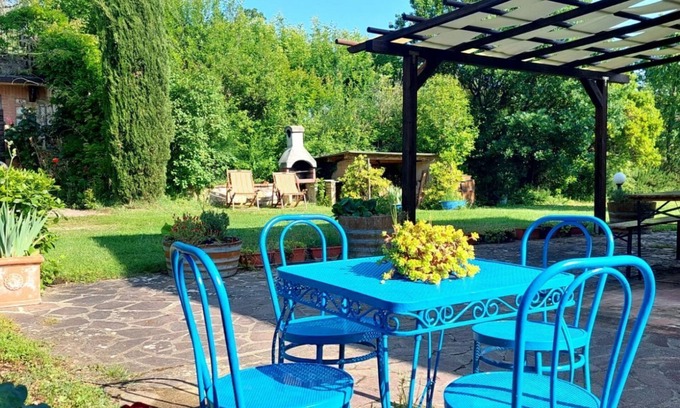Pianella Apartment | Chiantishire Lovely Cottage with Garden & Parking!