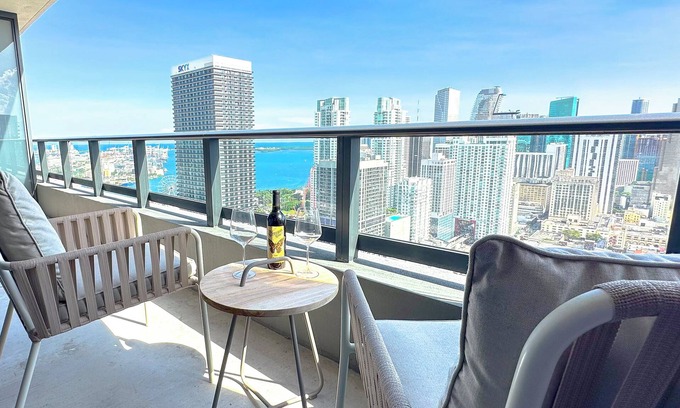 Downtown Miami Condo | Chic 1-bedroom oasis, with city views, steps from Kaesa Center