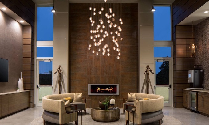 Peachtree Center Apartment | Chic 1-bedroom with fitness room, WiFi in downtown Atlanta