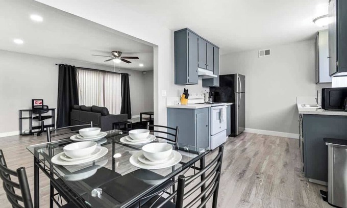 Las Vegas House | Chic 2-Bed Oasis, Sleeps 6! Minutes From Strip!