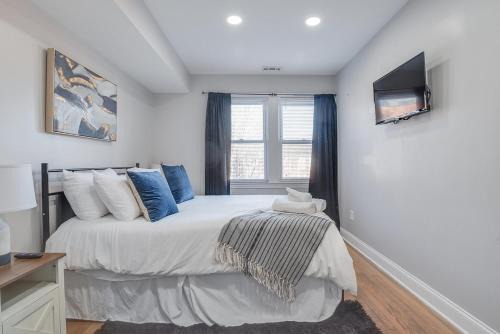 Trinidad Apartment | Chic 2BR Near Capitol Hill & Nightlife