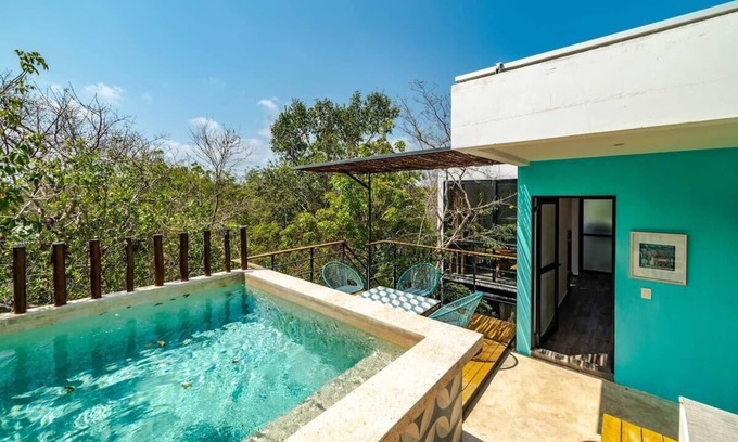 Ek Balam Village House | CHIC 3-Levels at MUN - Rooftop Deck - Pool
