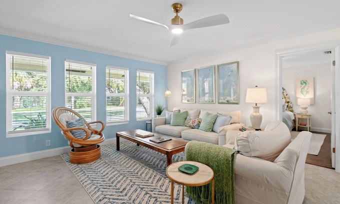 Juno Beach House | Chic 3BR Retreat in Palm Beach Gardens