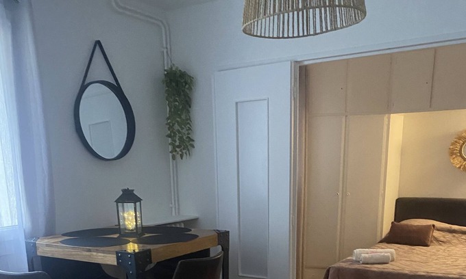 Montrouge Apartment | Chic and charming 35m2 2-room apartment at Porte de Paris