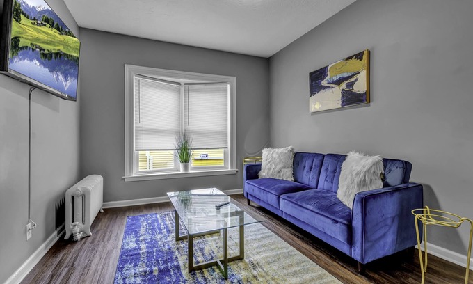 Allentown Apartment | ⭐CHIC BEAUTY IN ALLENTOWN HEART OF THE CITY ⭐