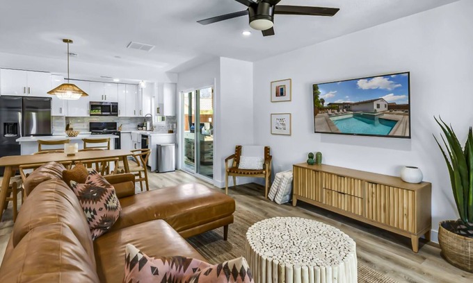 Palm Springs House | Chic Boho Vibes Meet Sunny Days and Starry Nights - Relaxation, and Adventure