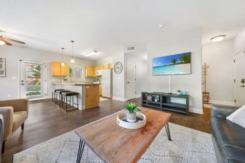 Coeur d'Alene House | Chic Central Condo