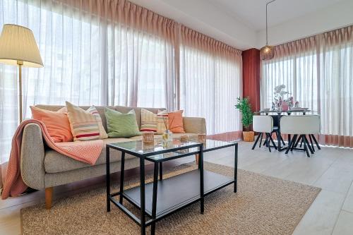 Sarasota Apartment | Chic Centric 1BR Apt, King Bed