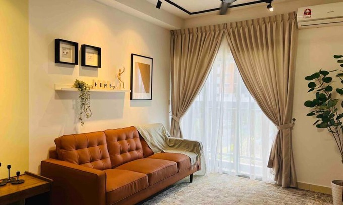 Kota Warisan Apartment | Chic Cosy at Kota Warisan Near Airport KLIA KLIA2 5-7 Pax