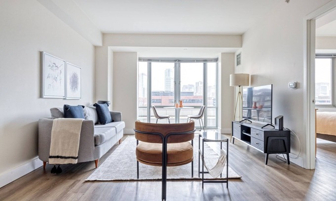 East Cambridge Apartment | Chic East Cambridge 1BR w/Gym & W/D, walk to Kendall Sq, by Blueground
